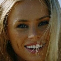 Maren Tschinkel Çıplak