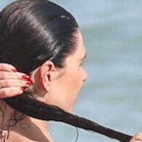 Mariana Goldfarb Çıplak