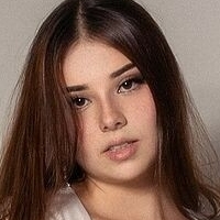 Mariana Hoyos Çıplak