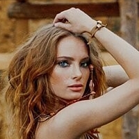 Mariya Lisovaya Çıplak