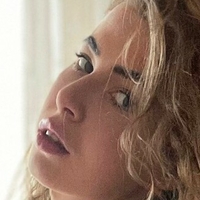 Mariya Mihaliova Çıplak
