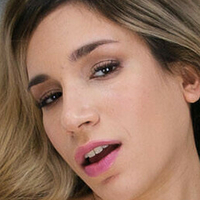Megan Love Çıplak