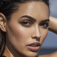 Melody de la Fe Çıplak