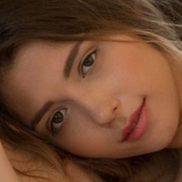 Mila Azul Çıplak