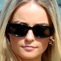 Millie Gibson Çıplak
