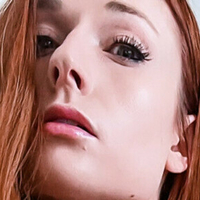 Miss B Çıplak