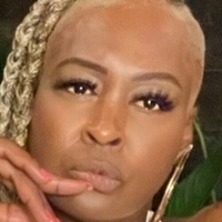 Monna White Çıplak