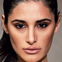 Nargis Fakhri Çıplak