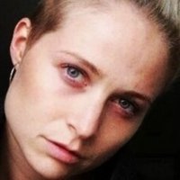 Niamh Algar Çıplak