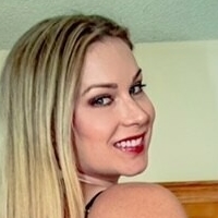 Nikki Baker Çıplak