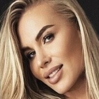 Noele Natalia Çıplak