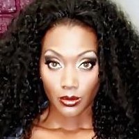 Nyomi Banks Çıplak