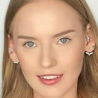 Oksana Neveselaya Çıplak