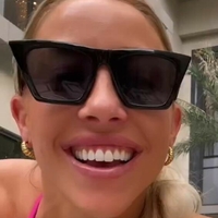 Olivia Harlan Dekker Çıplak