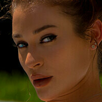 Olivia Jones Çıplak