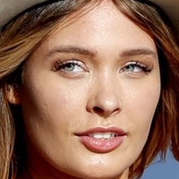 Olivia June Çıplak