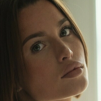 Perrine Blampain Çıplak