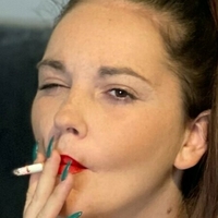 phoebesmokes Çıplak