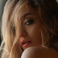 Polina Trofimova Çıplak
