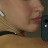 Poppy Connor Çıplak