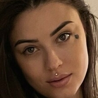 Quinn Capri Çıplak