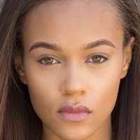 Reign Edwards Çıplak