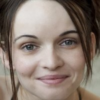 Reyna de Courcy Çıplak