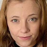 Riley Cutie Çıplak