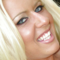 Rileyevans.irl Çıplak