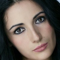 Rina Fernandez Çıplak