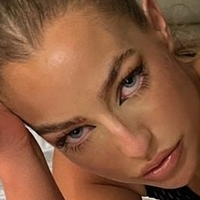 Robyn Aldridge Çıplak