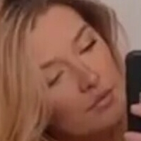 Romy Deselover Çıplak
