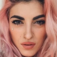 Roshelle Çıplak