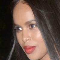 Sabrina Dhowre Elba Çıplak