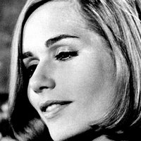 Sally Kellerman Çıplak