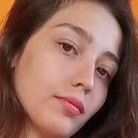 Sara De León Çıplak