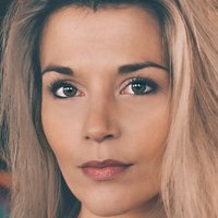 Sarah Bonrepaux Çıplak