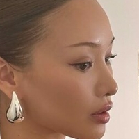 Sarah Cheung Çıplak