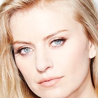 Sarah Minnich Çıplak