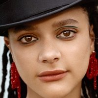 Sasha Lane Çıplak
