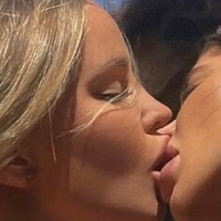Sasha Polonskaya Çıplak