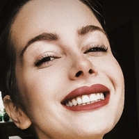 Sasha Shenderey Çıplak