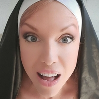 Serena Boux Çıplak