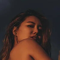Serena Jung Çıplak