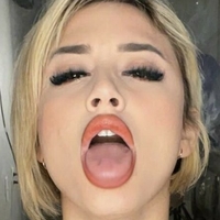 Shakira Temes Çıplak