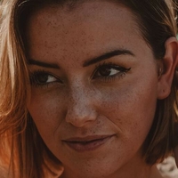 Shauna Dewit Çıplak