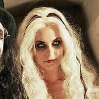 Sheri Moon Zombie Çıplak