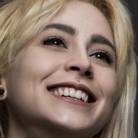 Stella Di Plastica Çıplak