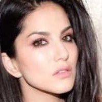 Sunny Leone Çıplak