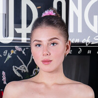 Taya Amour Angels Çıplak